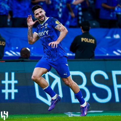 الهلال يهزم الاتفاق ويستعيد صدارة الدوري السعودي من الاتحاد