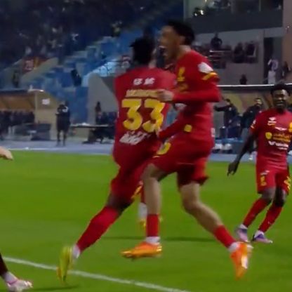 ملخص وأهداف مباراة القادسية والهلال (2-2) في دوري روشن السعودي