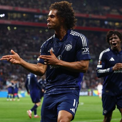 محاولة روما الأولى لضم مهاجم مانشستر يونايتد "باءت بالفشل"