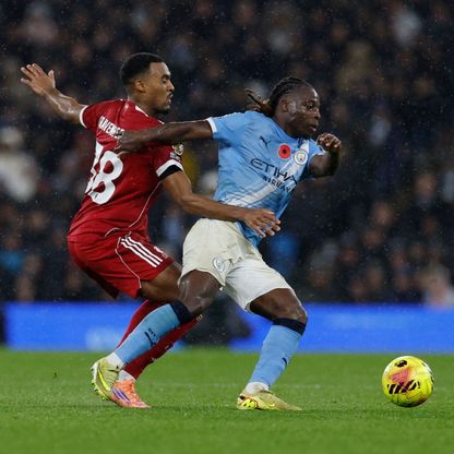 شاهد.. مانشستر سيتي يمزّق شباك ليفربول بثلاثية في "ألفية" غوارديولا