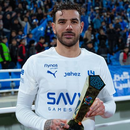 ثيو هيرنانديز على بعد هدف من كتابة التاريخ مع الهلال في الدوري السعودي