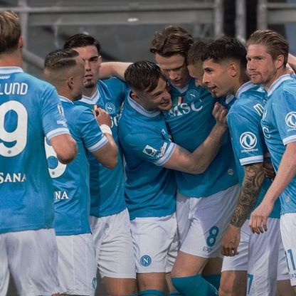 شاهد.. نابولي يهزم كالياري ويصعد للمركز الثاني بالدوري الإيطالي