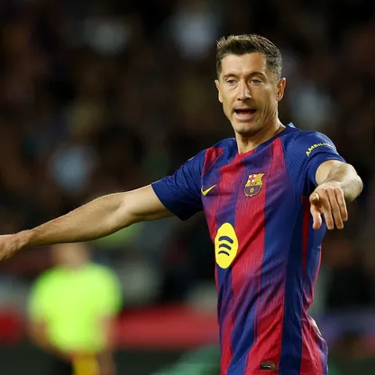 روبرت ليفاندوفسكي من مباراة برشلونة وإلتشي بالدوري الإسباني - 2 نوفمبر 2025