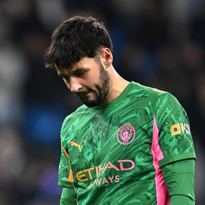 مانشستر سيتي يتخذ قراراً حاسماً بشأن حارسه "الغاضب من دوناروما"