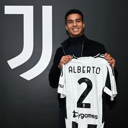 يوفنتوس يضم المدافع ألبرتو كوستا من فيتوريا غيمارايش