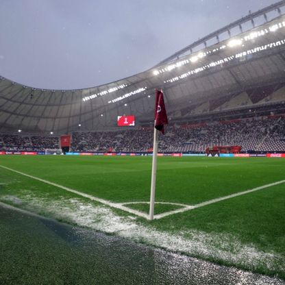 أمطار مستمرة ترجئ مباراة السعودية والإمارات في كأس العرب