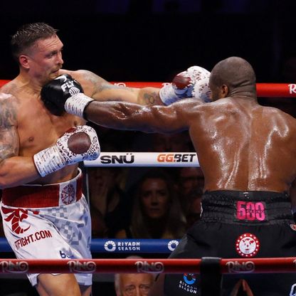 شاهد.. أوسيك يُسقط دوبوا بالضربة القاضية في ويمبلي