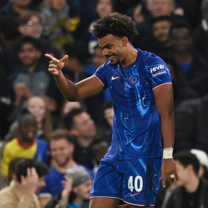 بعد موسم واحد.. تشيلسي يبيع ريناتو فيغا إلى فياريال