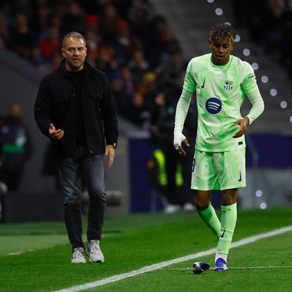 فليك يحذر يامال "العبقري": آمل بأن يسمح لبرشلونة بمساعدته