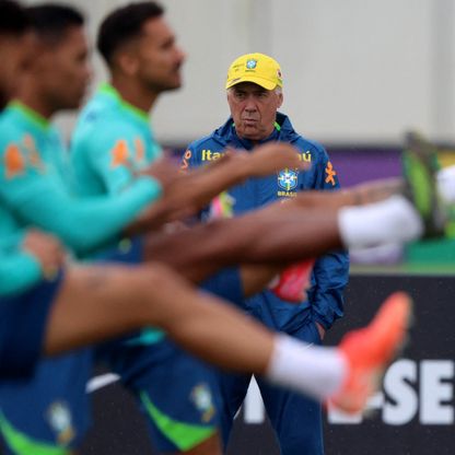 صحيفة إسبانية تهاجم كارلو أنشيلوتي بسبب "فضيحة رافينيا"