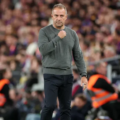 هانزي فليك خلال مباراة برشلونة وريال مدريد بالدوري الإسباني - 25 أكتوبر 2026