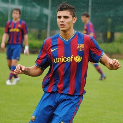 اصطاد حمامة والتهمها أمامي.. أغرب قصص إيكاردي في برشلونة