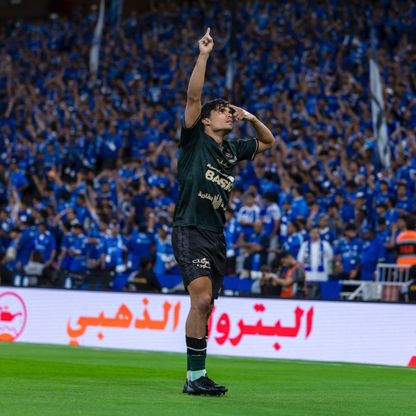 شاهد.. إنريكي يصدم الهلال بهدف سريع للخلود في نهائي كأس الملك