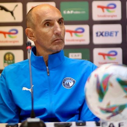 مدرب بيراميدز ينفجر: قرارات حكام الفيديو في صالح الزمالك دائماً