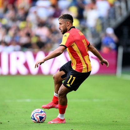 بلايلي في قبضة الشرطة بباريس.. ما هو السبب؟