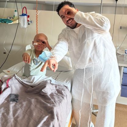 لفتة إنسانية من ريان شرقي.. زيارة أطفال مرضى في ليون