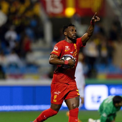 شاهد.. القادسية يتعثر أمام الفتح ويبتعد عن فرق القمة