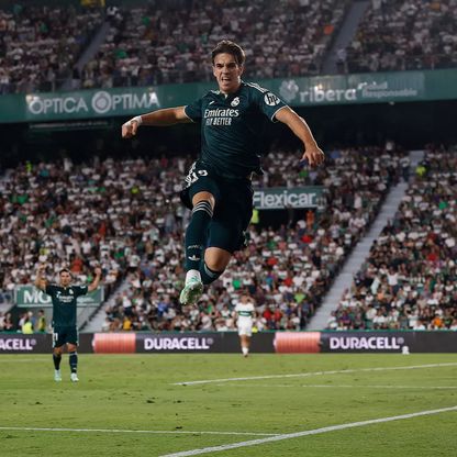 كارلوس إسبي "أسعد رجل في العالم" بعد بداية "حلم" مع ريال مدريد