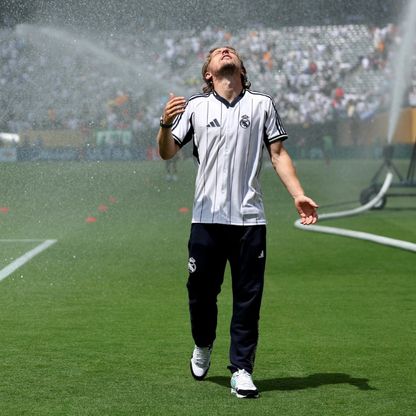 مودريتش يكشف تفاصيل بكاء كريستيانو رونالدو بسبب مورينيو