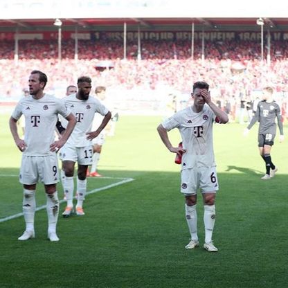 ليفركوزن يلامس لقب الدوري الألماني بعد هزيمة مذلّة لبايرن ميونيخ