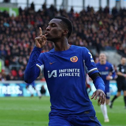 مهاجم تشيلسي يُفضل الانتقال إلى نيوكاسل