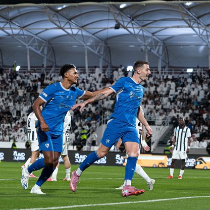 سافيتش الأفضل وواتكينز بين الأسوأ في مباراة الهلال والشباب