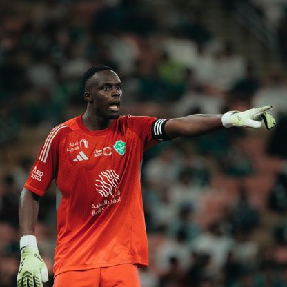 إدوارد ميندي الأفضل ورياض محرز بين الأسوأ في مباراة الأهلي وضمك