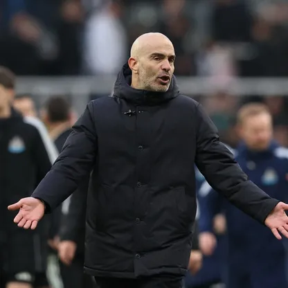 إنزو ماريسكا مدرب تشيلسي خلال مباراة نيوكاسل يونايتد في الدوري الإنجليزي الممتاز - 20 ديسمبر 2025