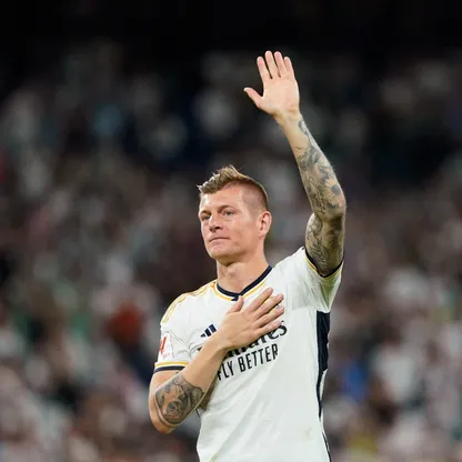 الألماني توني كروس يودع جمهور ريال مدريد في آخر مباراة له على ملعب سانتياغو برنابيو - 25 مايو 2024