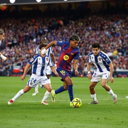 لامين يامال في علاقة عاطفية جديدة.. هل يحافظ على أدائه هذه المرة؟