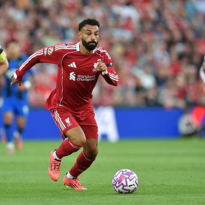 من أكثر اللاعبين الحاليين استمراراً مع أندية الدوري الإنجليزي؟