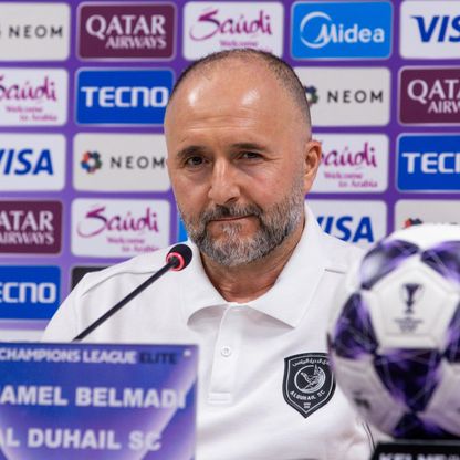 بلماضي يصطدم بلاعبه السابق: محرز يستطيع قلب مباراة في أي لحظة