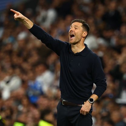 تشابي ألونسو يسير على خطى زيدان مع ريال مدريد في الكلاسيكو