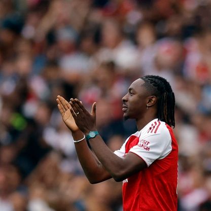 الكشف عن التفاصيل المالية لصفقة إيزي لاعب أرسنال الجديد