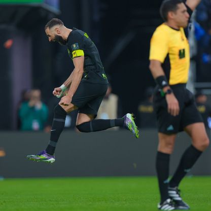 بنزيما بعد الفوز على الهلال: أعد بالقتال في كل مباراة