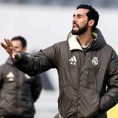 ألفارو أربيلوا المدير الفني لفريق ريال مدريد خلال حصة تدريبية - 13 يناير 2026