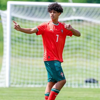 كريستيانو جونيور يسجل لأول مرة مع البرتغال ويحتفل على طريقة والده