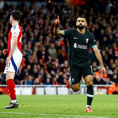 ليس ليفربول.. صلاح يرشح فريقاً منافساً للتتويج بالدوري الإنجليزي