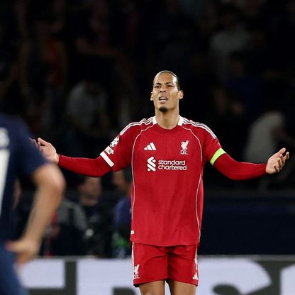 انهيار صخرة ليفربول.. أرقام صادمة تضع مستقبل فان دايك على المحك