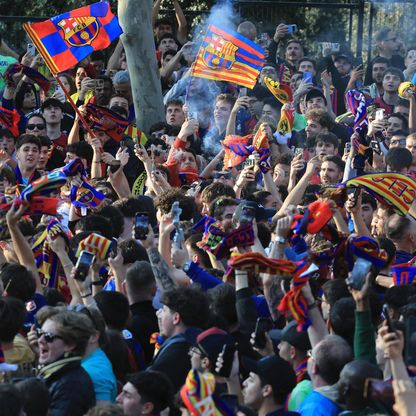 مشجعون لبرشلونة يهتفون بالموت لفينيسيوس قبل نهائي كأس الملك
