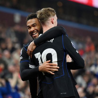 شاهد.. تشيلسي يصعق أستون فيلا برباعية ويشعل المنافسة على مقاعد الأبطال