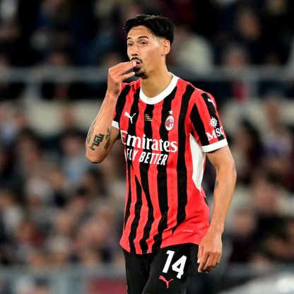 تيجاني ريندرز لاعب ميلان على أعتاب مانشستر سيتي