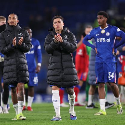 إنزو فرنانديز يلمّح لرحيله عن تشيلسي بعد هزيمته المذلة أمام باريس سان جيرمان
