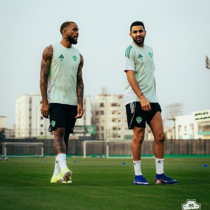 هل يُكرر الأهلي رقماً غاب عنه 9 سنوات في لقاء نيوم بدوري روشن السعودي؟