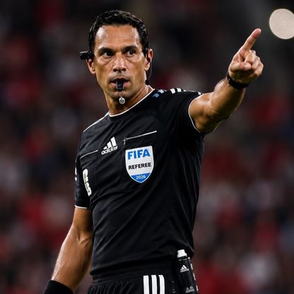 محل جدل.. من هو حكم مباراة المغرب وفرنسا في ربع نهائي كأس العالم؟