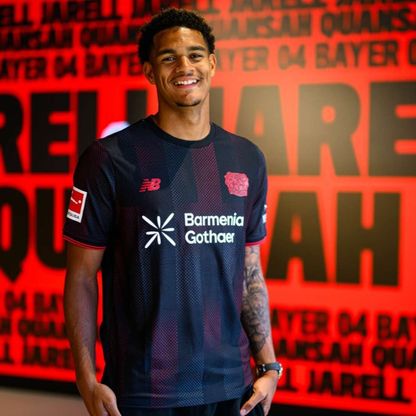 ليفربول يُصحح "خطأ الميركاتو" ويقترب من استعادة مدافعه السابق