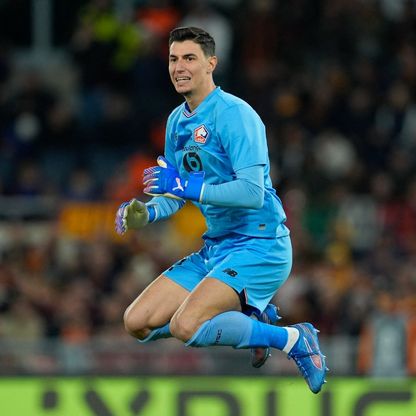 في ليلة الحارس أوزير.. هل خالف روما القانون بتغيير منفّذ ركلة الجزاء؟