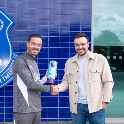 جاك غريليش للمرة الأولى أفضل لاعب بالدوري الإنجليزي في أغسطس