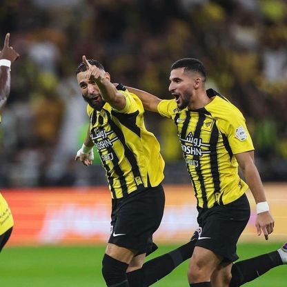 هل تأثرت صداقة حسام عوار وكريم بنزيما بعد كلاسيكو الهلال والاتحاد؟