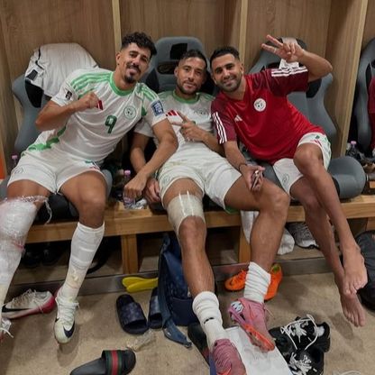 بلايلي وبونجاح يغادران معسكر الجزائر